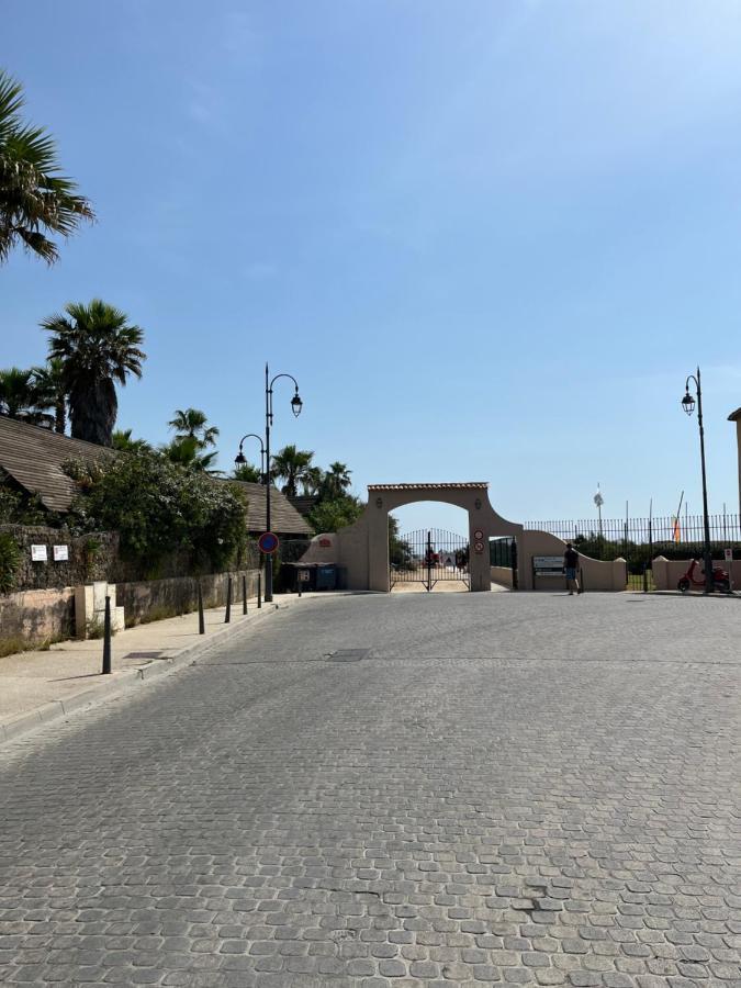 Coup De Coeur Apartment Grimaud Bagian luar foto